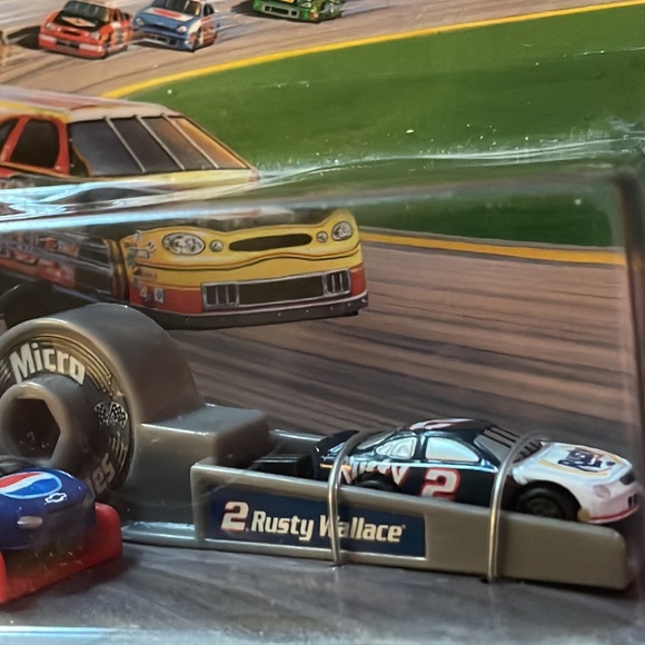 Dueling Drivers Collection Micro Machines - Picture 6 of 13